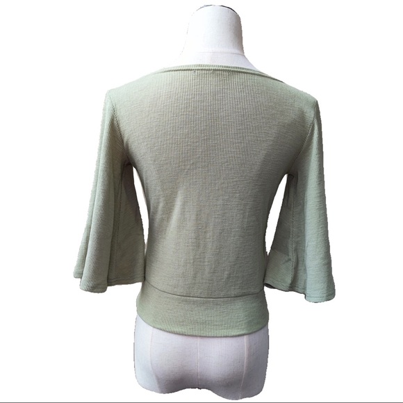 Open shoulder top - Picture 6 of 11